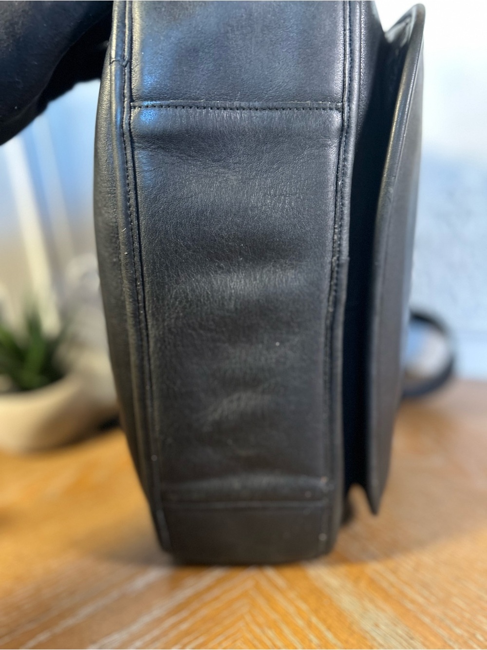 COACH Taft Bag in Black, EXCELLENT Vintage condition - Picture 4 of 16